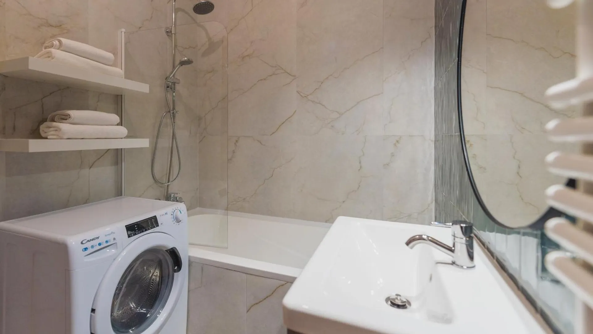 King'S Haven Downtown With Balcony Apartment Budapest